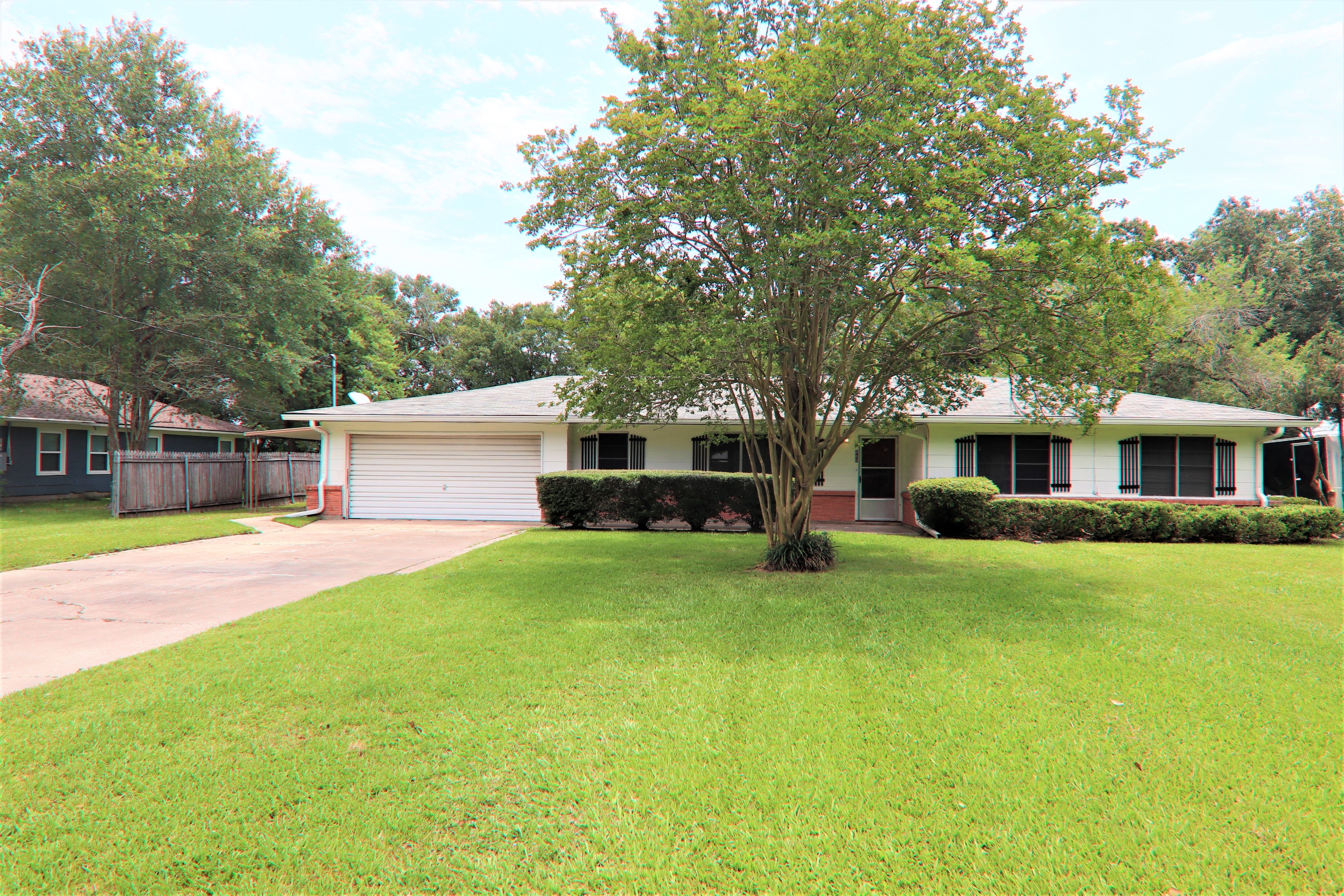 880 Morning Glory Drive - New