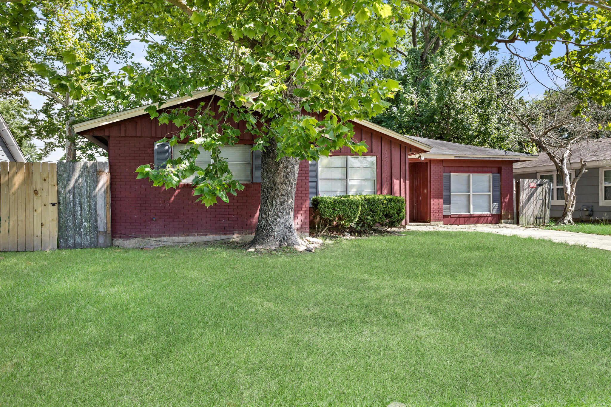 1925 Wilson Ave.
